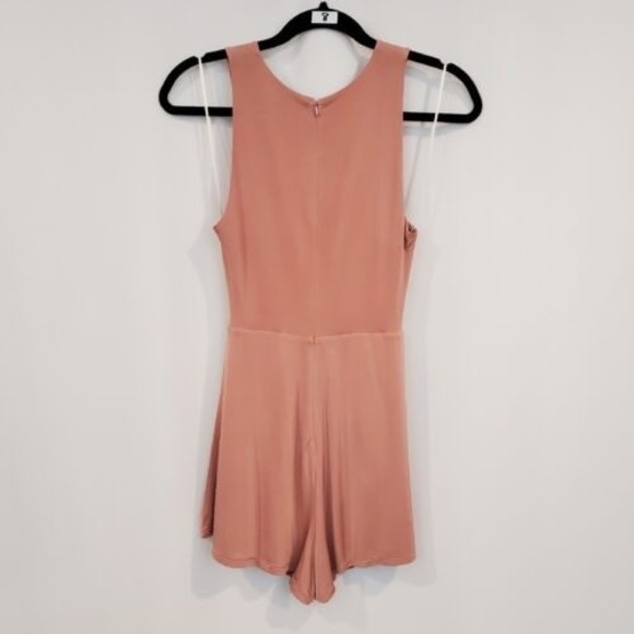 ASTR the Label Pink Cutout Romper Size Small Criss cross Sleeveless Balletcore - Picture 2 of 11